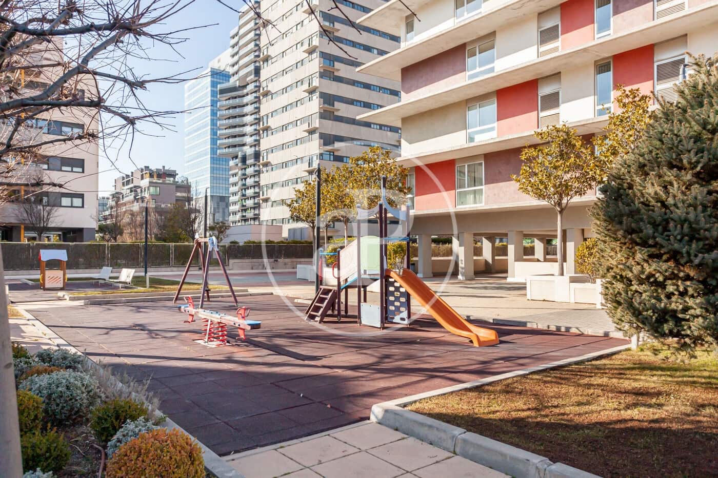 1 soverom Leilighet til leie i Madrid by med svømmebasseng - € 1 500 (Ref: 9465769)