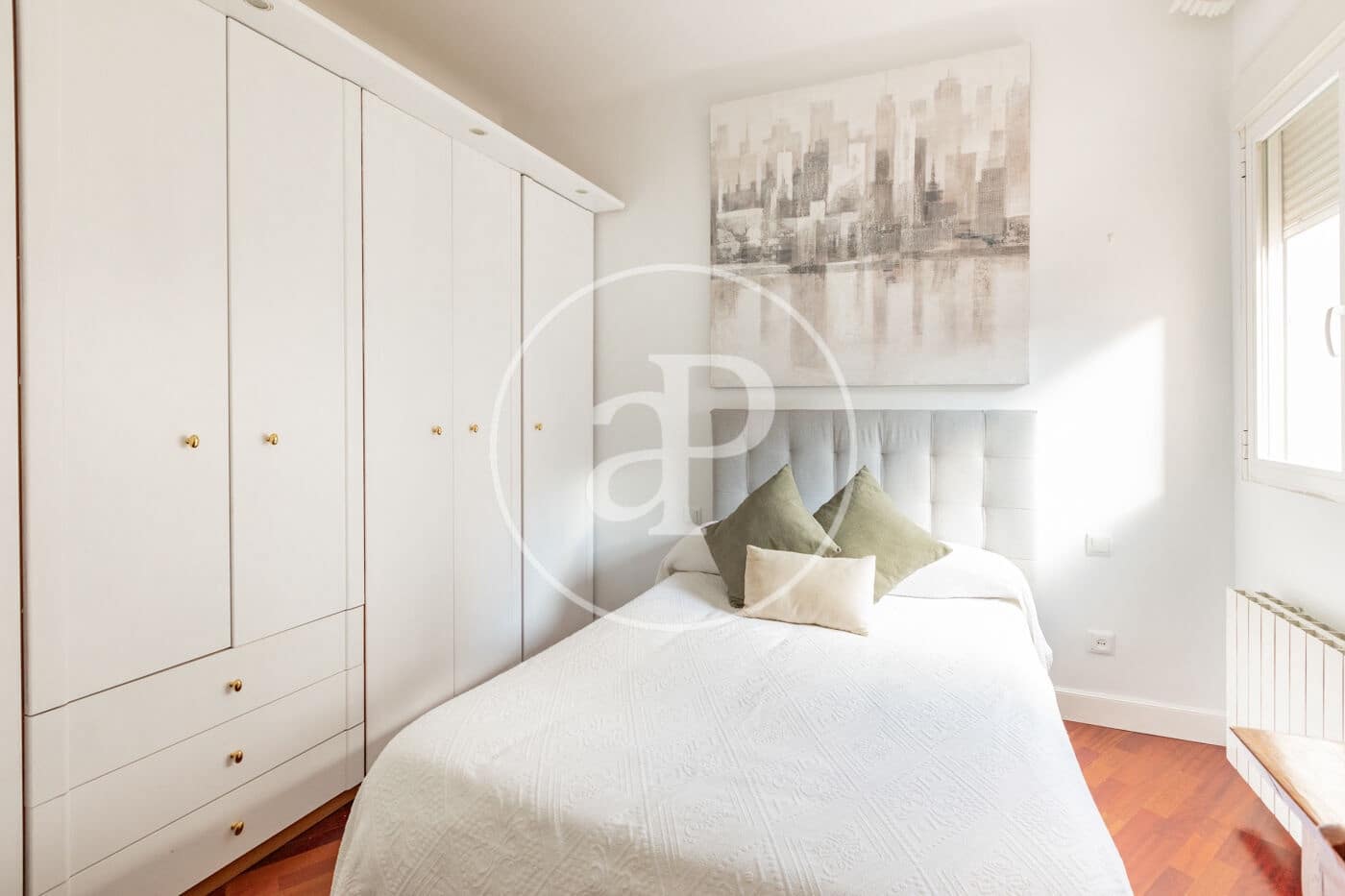 2 soverom Leilighet til leie i Madrid by - € 2 150 (Ref: 9468493)
