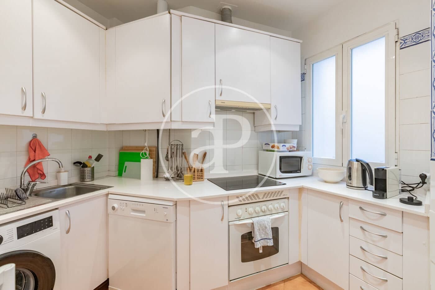 2 soverom Leilighet til leie i Madrid by - € 2 150 (Ref: 9468493)