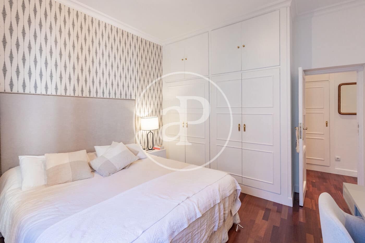 2 soverom Leilighet til leie i Madrid by - € 2 150 (Ref: 9468493)