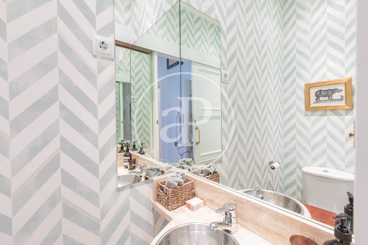 2 soverom Leilighet til leie i Madrid by - € 2 150 (Ref: 9468493)