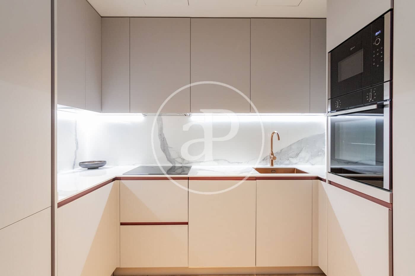 Apartamento de 1 habitación en Madrid ciudad en alquiler con piscina - 3.000 € (Ref: 9468496)