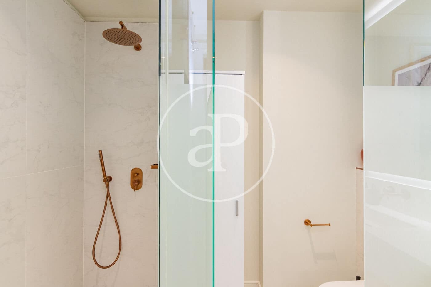 Apartamento de 1 habitación en Madrid ciudad en alquiler con piscina - 3.000 € (Ref: 9468496)