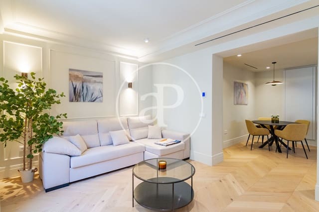 Apartamento de 1 habitación en Sol, Madrid ciudad en alquiler con piscina - 3.000 € (Ref: 9468496)