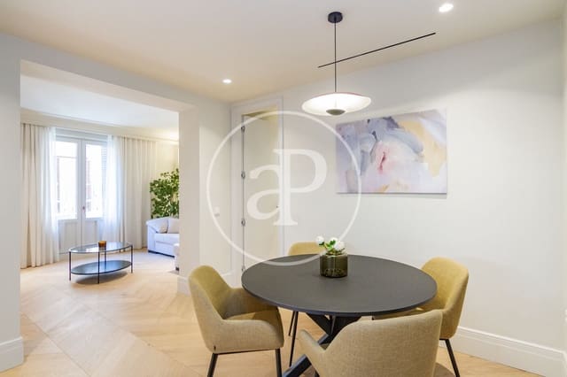 Apartamento de 1 habitación en Sol, Madrid ciudad en alquiler con piscina - 3.000 € (Ref: 9468496)