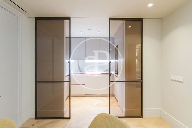 Apartamento de 1 habitación en Sol, Madrid ciudad en alquiler con piscina - 3.000 € (Ref: 9468496)