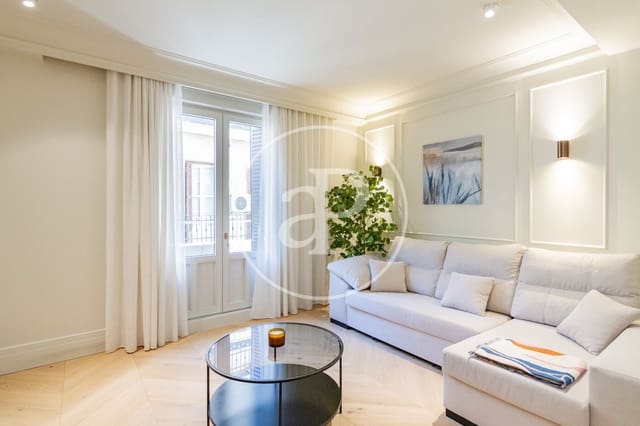 Apartamento de 1 habitación en Sol, Madrid ciudad en alquiler con piscina - 3.000 € (Ref: 9468496)