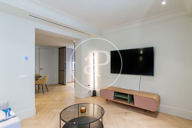 Apartamento de 1 habitación en Sol, Madrid ciudad en alquiler con piscina - 3.000 € (Ref: 9468496)