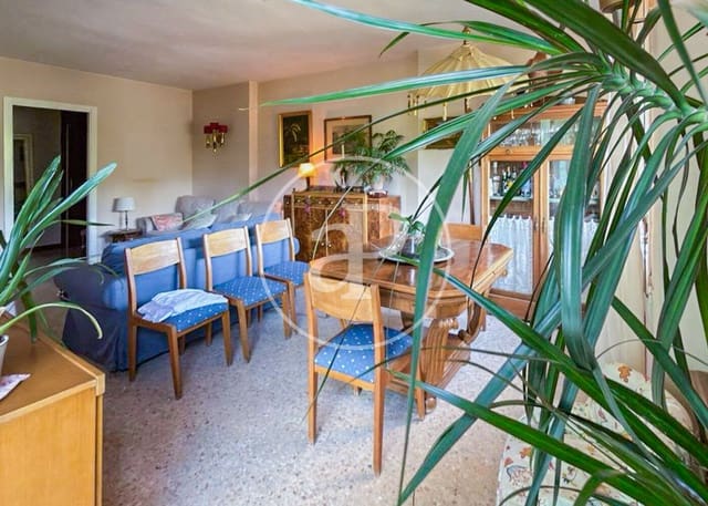 Apartamento de 4 habitaciones en Jerónimos, Madrid ciudad en venta - 1.195.000 € (Ref: 9468498)