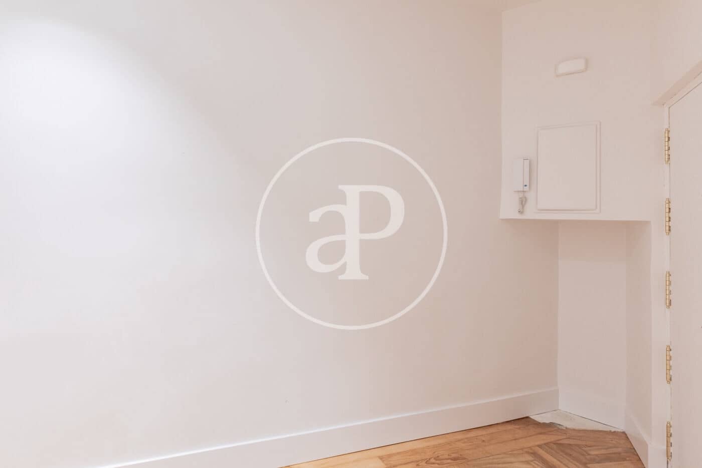 Apartamento de 2 habitaciones en Madrid ciudad en venta - 1.350.000 € (Ref: 9468501)