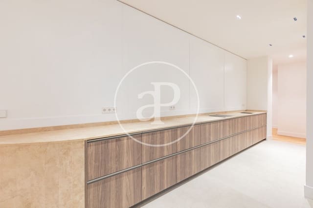 Apartamento de 2 habitaciones en Universidad, Madrid ciudad en venta - 1.350.000 € (Ref: 9468501)