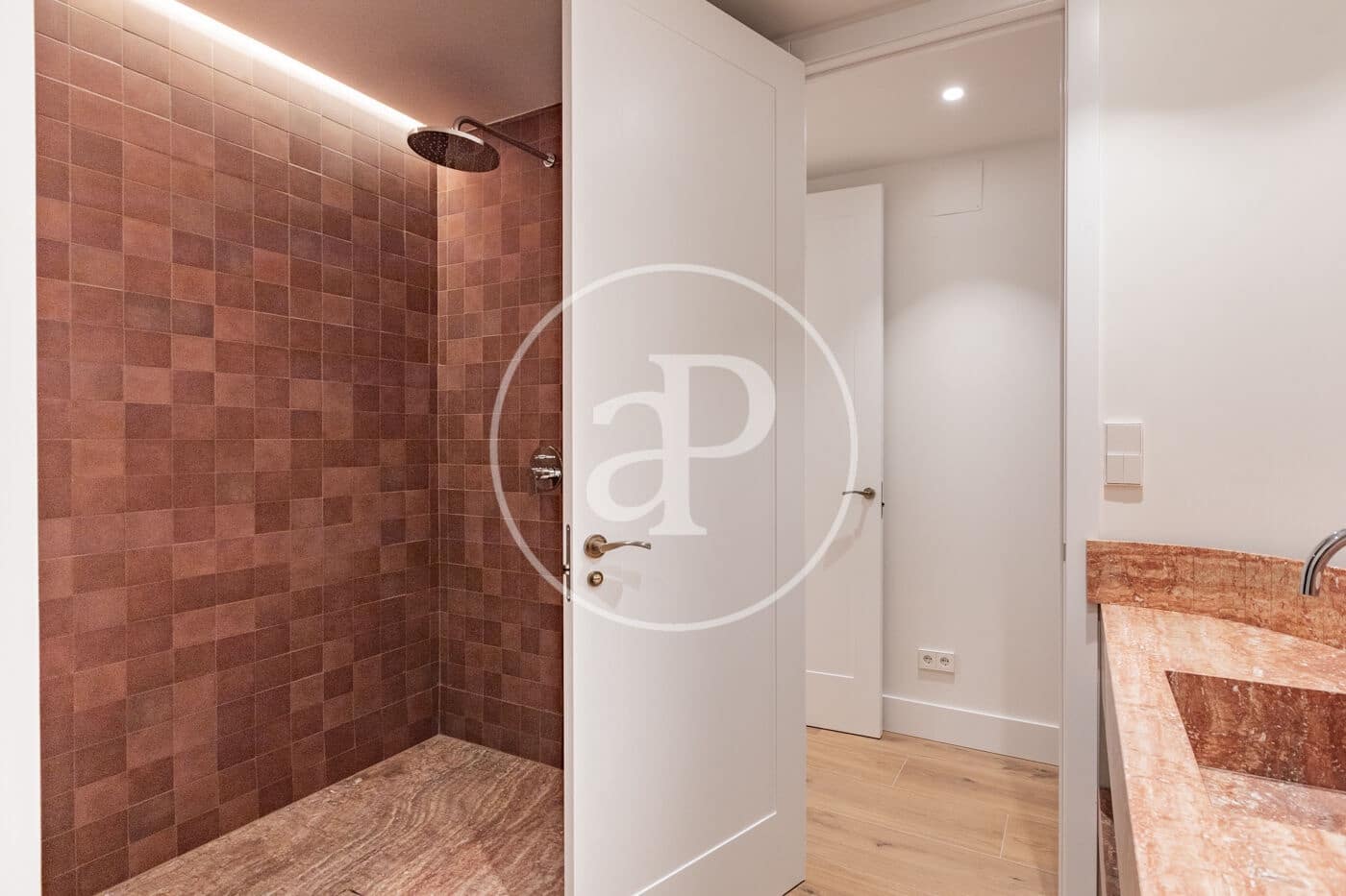 Apartamento de 2 habitaciones en Madrid ciudad en venta - 1.350.000 € (Ref: 9468501)
