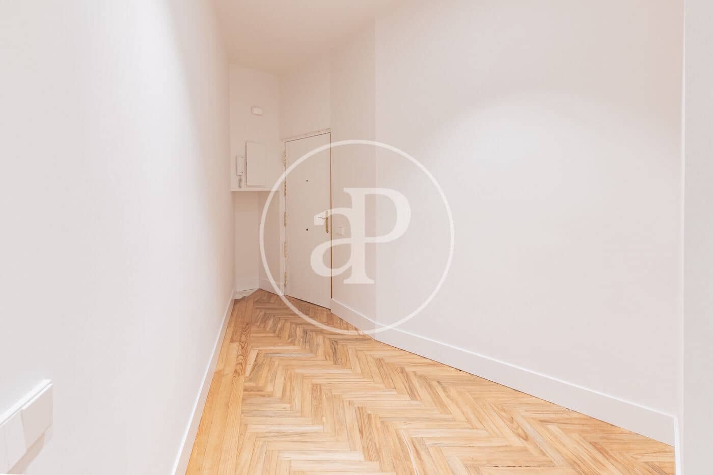 Apartamento de 2 habitaciones en Madrid ciudad en venta - 1.350.000 € (Ref: 9468501)