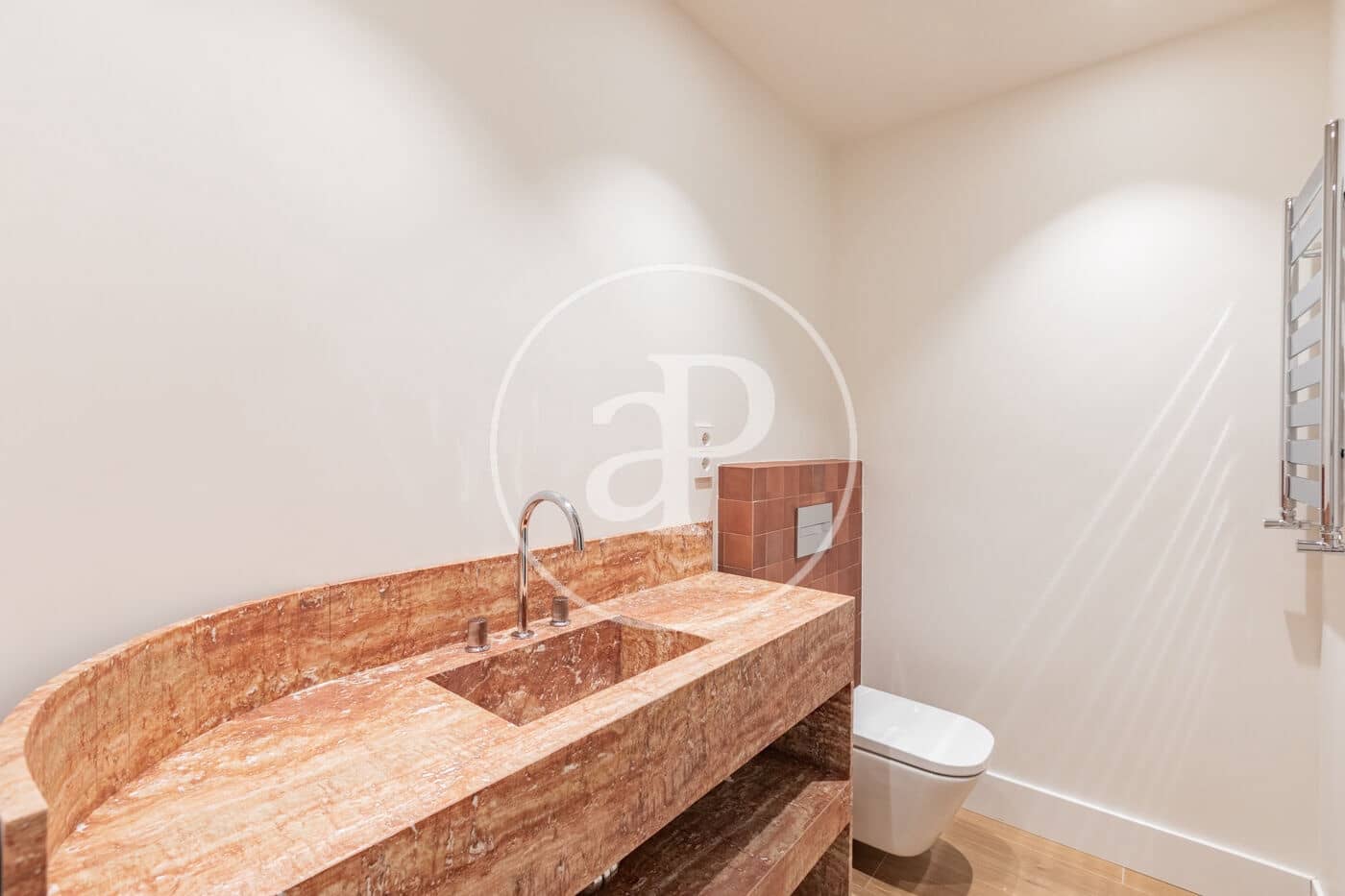 Apartamento de 2 habitaciones en Madrid ciudad en venta - 1.350.000 € (Ref: 9468501)