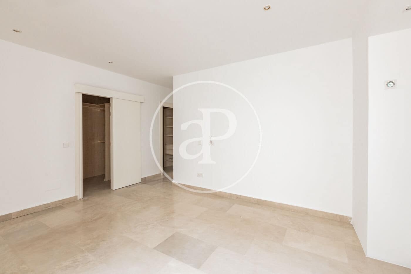 3 quarto Apartamento para venda em Madrid cidade - 1 650 000 € (Ref: 9468504)