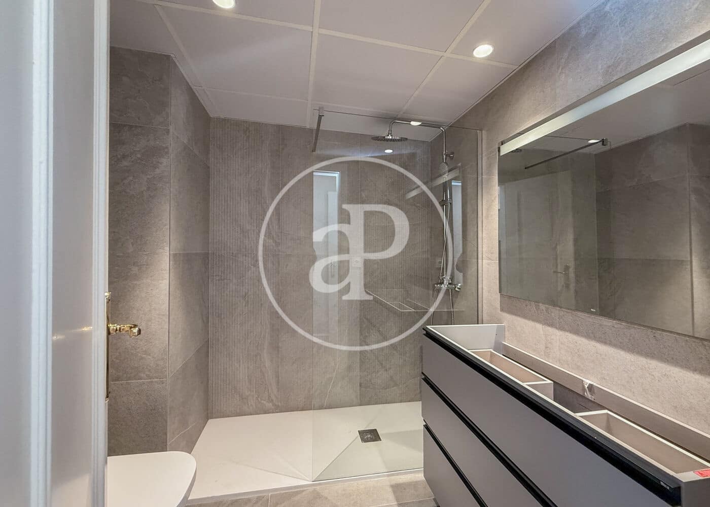 3 sypialnia Apartament do wynajęcia w Miasto Madryt - 2 600 € (Ref: 9472978)