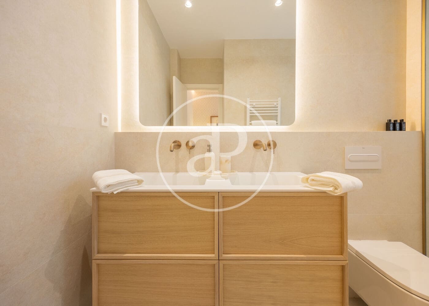 2 soveværelse Lejlighed til salg i Madrid by - € 1.750.000 (Ref: 9472981)