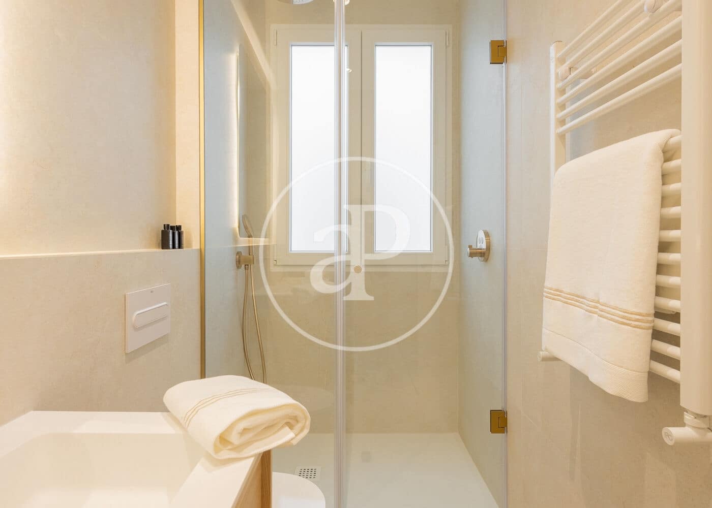 2 soveværelse Lejlighed til salg i Madrid by - € 1.750.000 (Ref: 9472981)