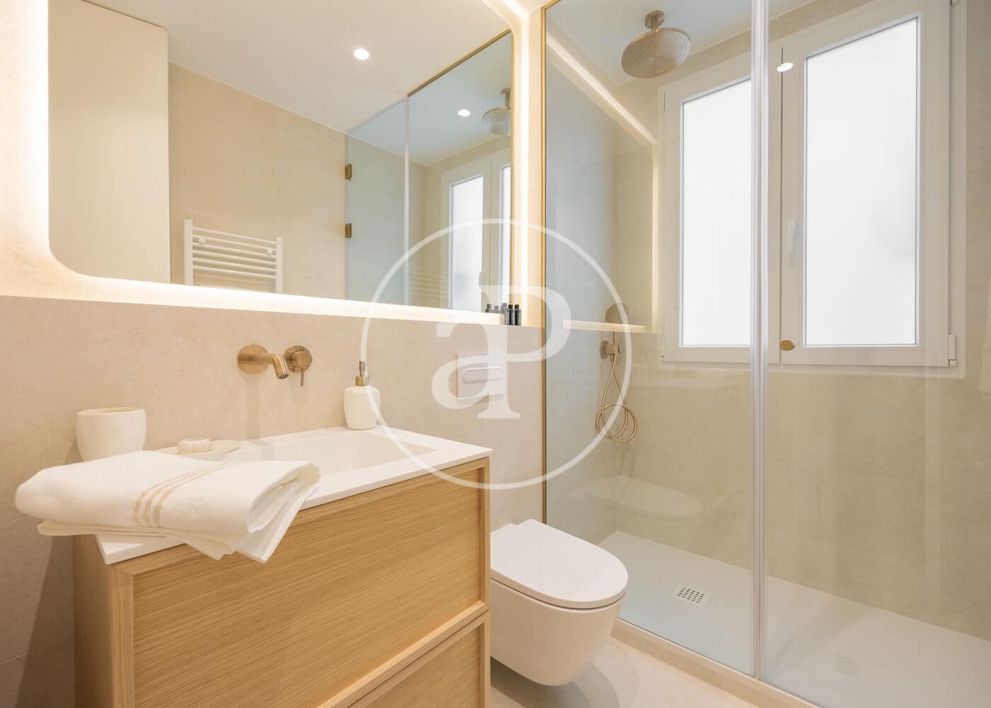 2 soveværelse Lejlighed til salg i Madrid by - € 1.750.000 (Ref: 9472981)