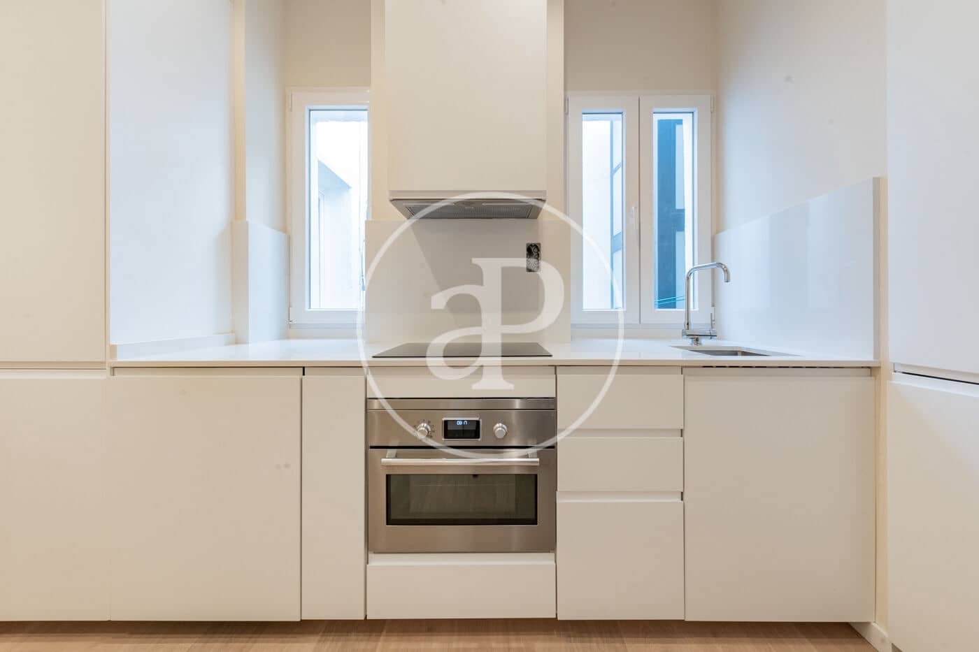 3 sypialnia Apartament do wynajęcia w Miasto Madryt - 2 100 € (Ref: 9472982)