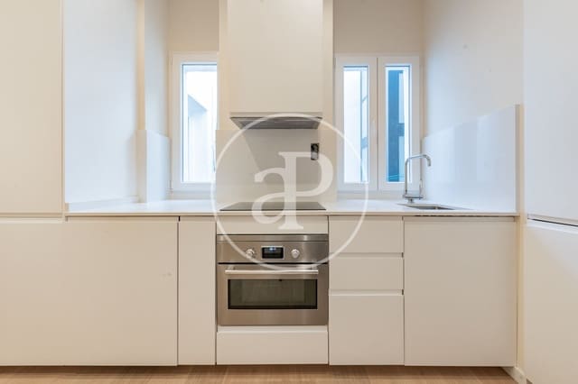 3 makuuhuone Huoneisto vuokrattavana paikassa Delicias, Madrid kaupunki - 2 100 € (Ref: 9472982)