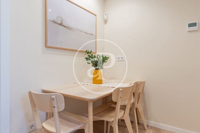 3 makuuhuone Huoneisto vuokrattavana paikassa Delicias, Madrid kaupunki - 2 100 € (Ref: 9472982)