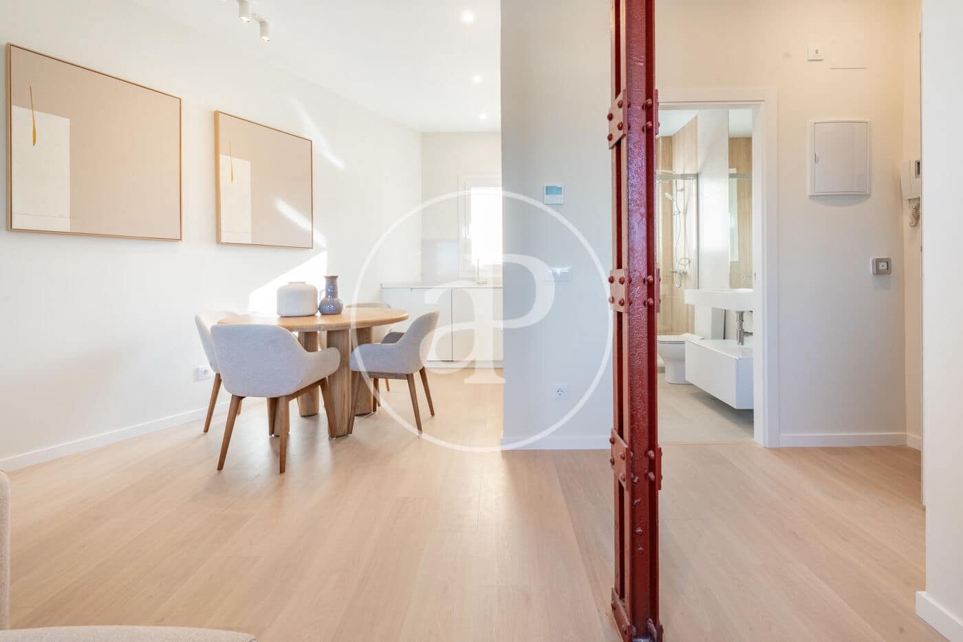 Apartamento de 2 habitaciones en Madrid ciudad en alquiler - 1.900 € (Ref: 9472983)