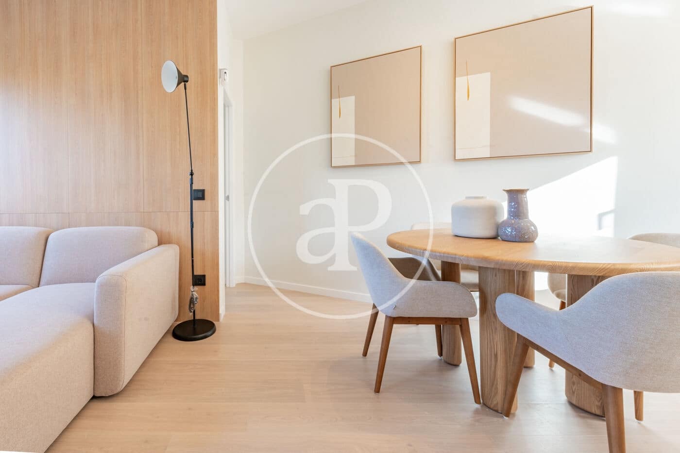 Apartamento de 2 habitaciones en Madrid ciudad en alquiler - 1.900 € (Ref: 9472983)