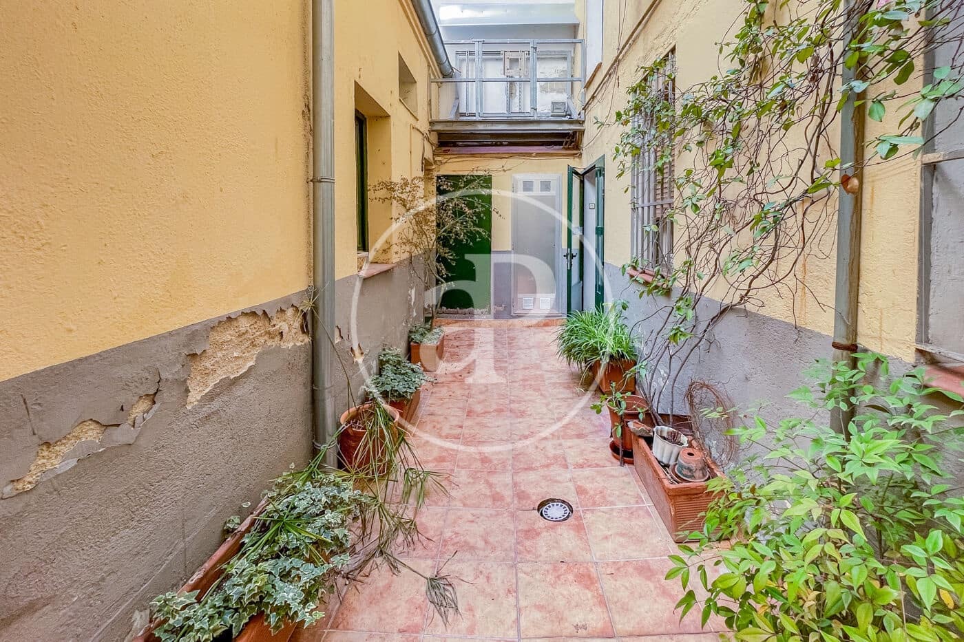 Apartamento de 2 habitaciones en Madrid ciudad en alquiler - 1.900 € (Ref: 9472983)