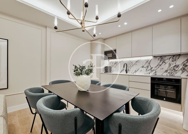 3 makuuhuone Huoneisto myytävänä paikassa Ibiza, Madrid kaupunki - 1 169 000 € (Ref: 9474205)