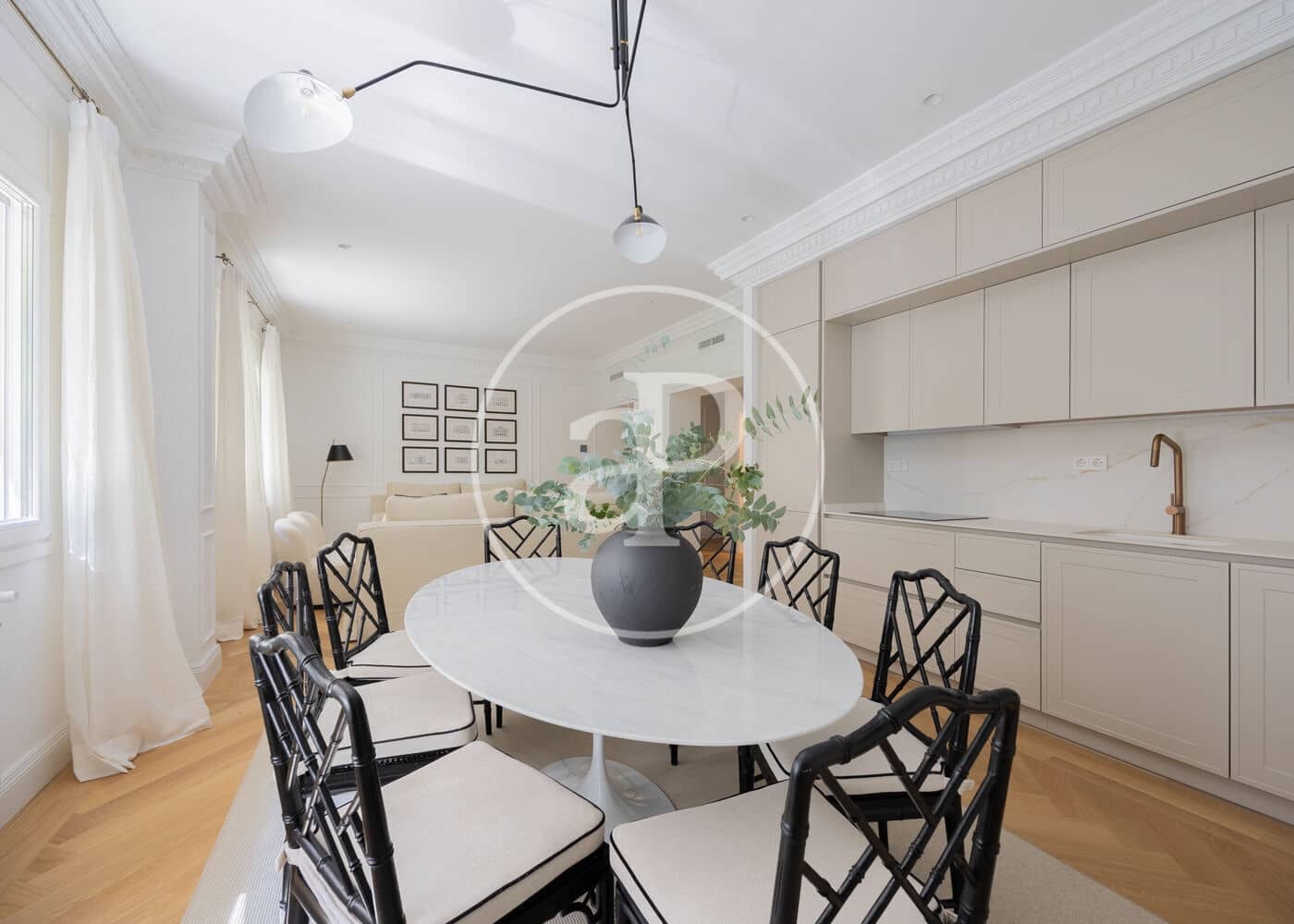 Apartamento de 3 habitaciones en Madrid ciudad en venta - 2.820.000 € (Ref: 9474208)