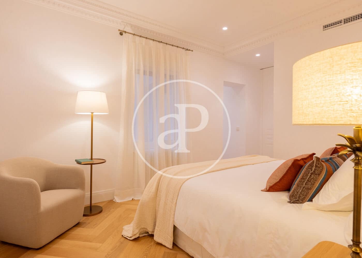 Apartamento de 3 habitaciones en Madrid ciudad en venta - 2.820.000 € (Ref: 9474208)
