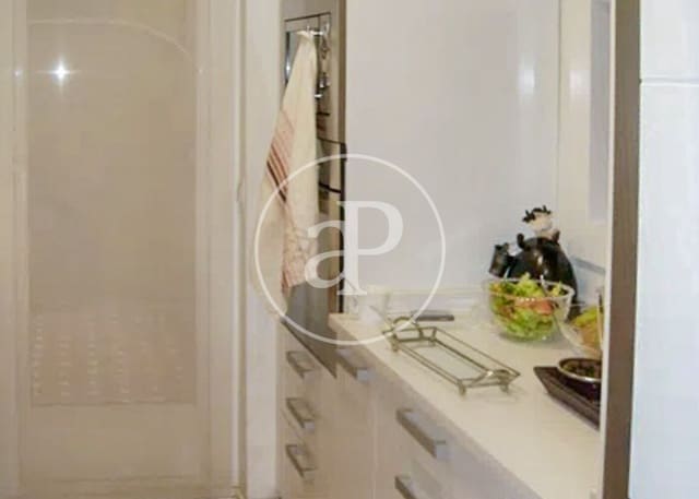 3 quarto Apartamento para arrendar em Lista, Madrid cidade - 2 600 € (Ref: 9474917)