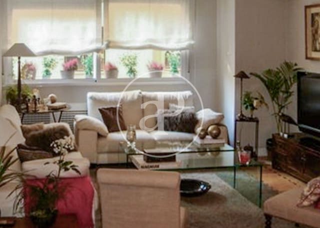 3 quarto Apartamento para arrendar em Lista, Madrid cidade - 2 600 € (Ref: 9474917)