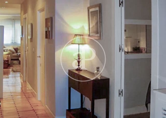 3 quarto Apartamento para arrendar em Lista, Madrid cidade - 2 600 € (Ref: 9474917)