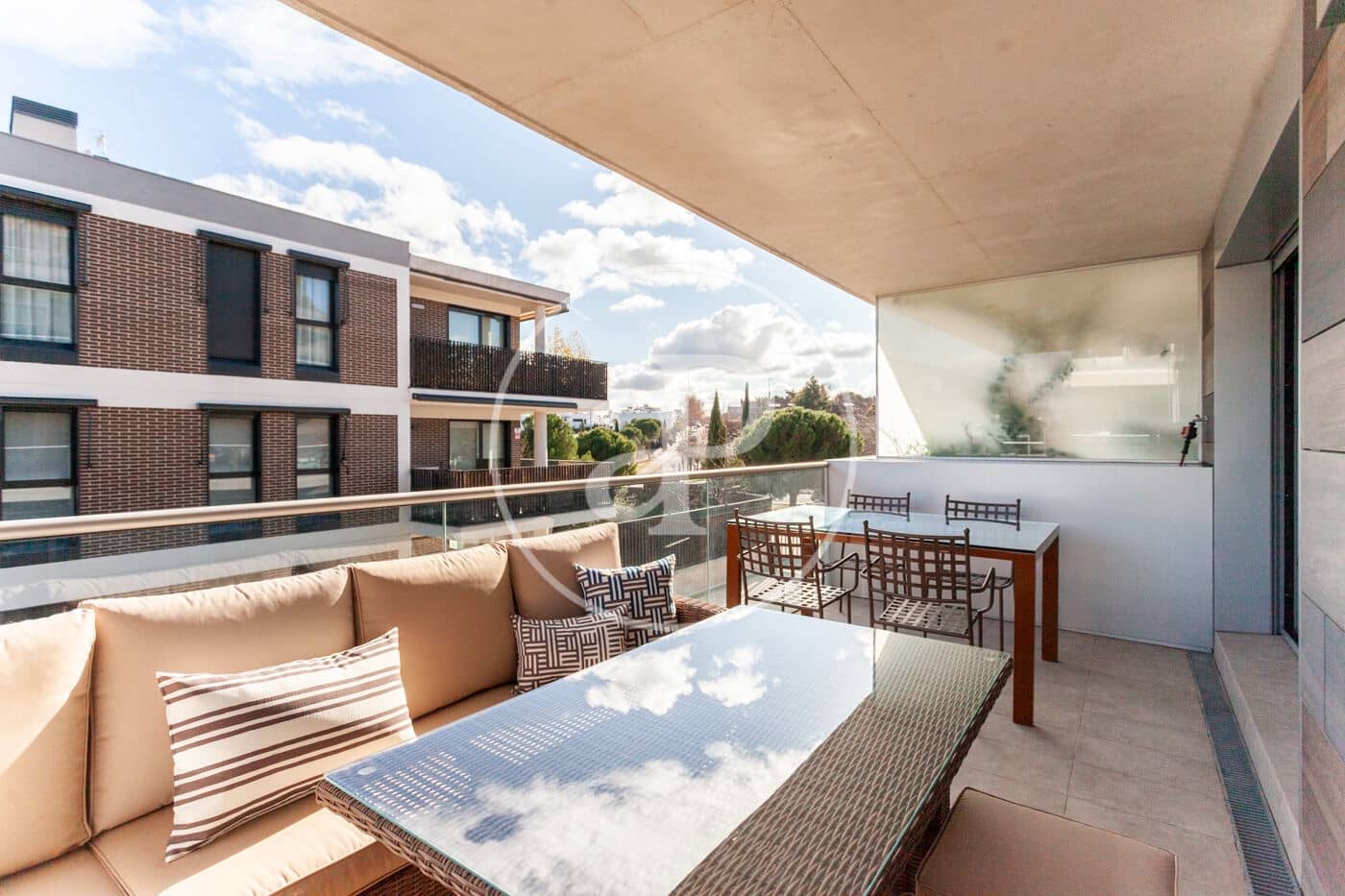 3 bedroom Apartment for sale in Las Rozas de Madrid with pool - € 785,000 (Ref: 9476112)