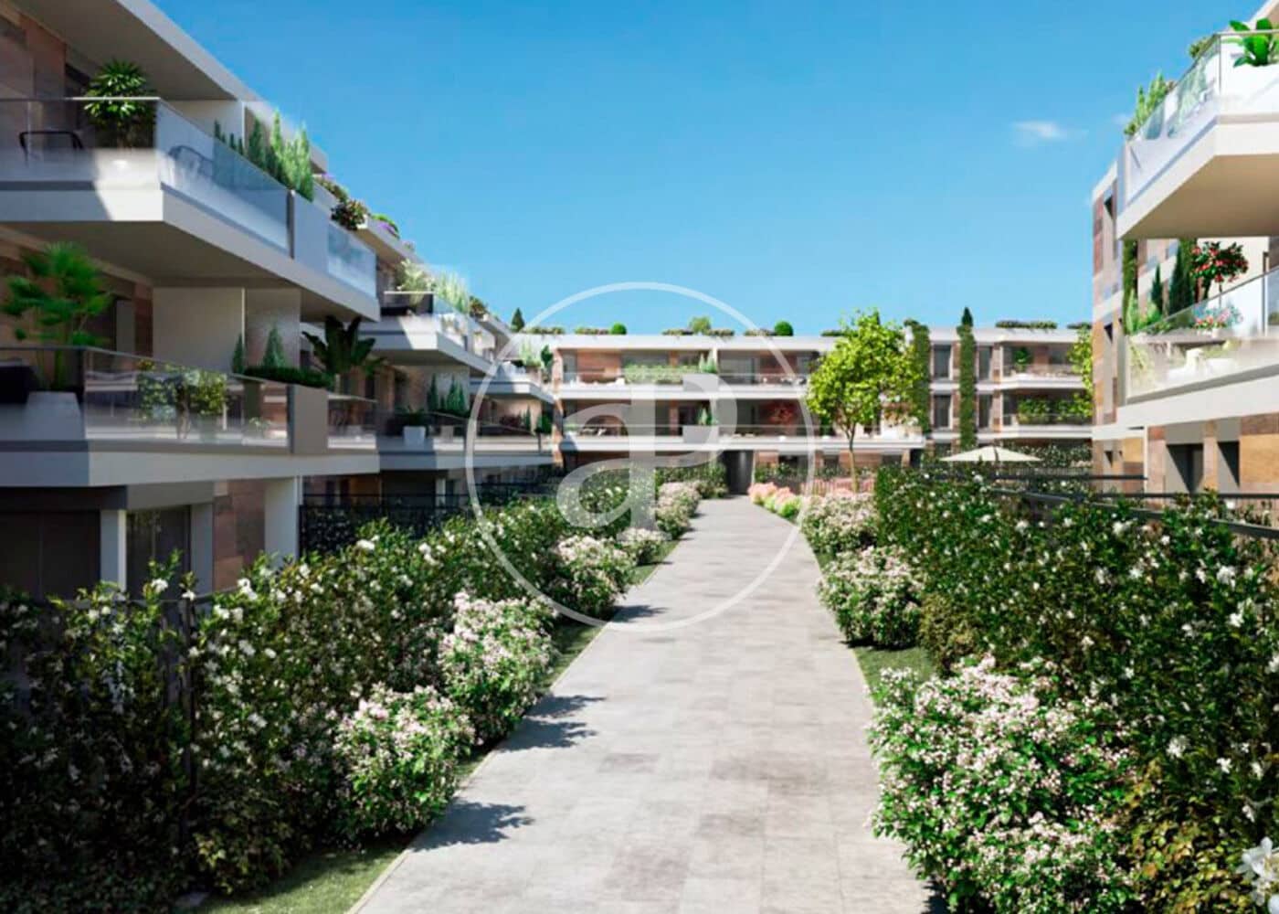 3 bedroom Apartment for sale in Las Rozas de Madrid with pool - € 785,000 (Ref: 9476112)