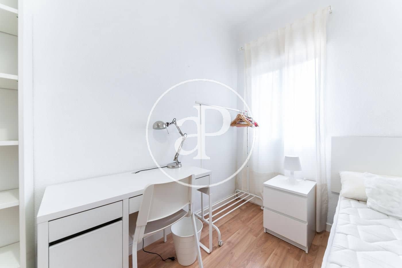 4 bedroom Apartment for rent in Madrid city - € 2,400 (Ref: 9476113)