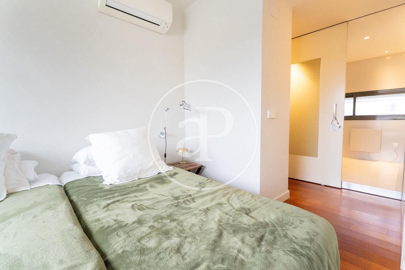 4 bedroom Apartment for sale in La Moraleja with pool - € 1,590,000 (Ref: 9481199)