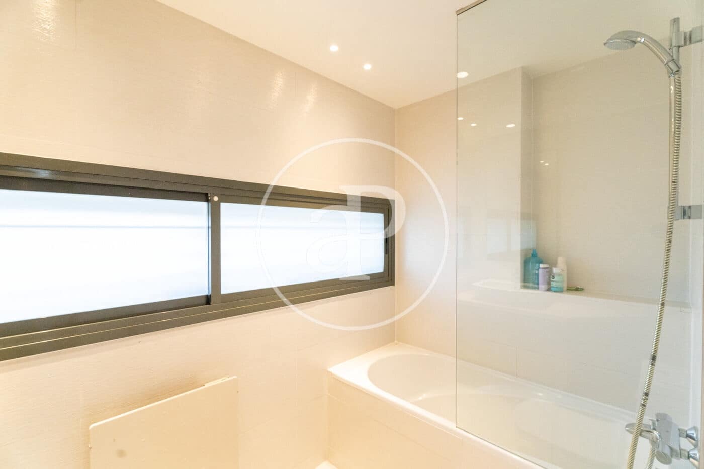 4 bedroom Apartment for sale in La Moraleja with pool - € 1,590,000 (Ref: 9481199)