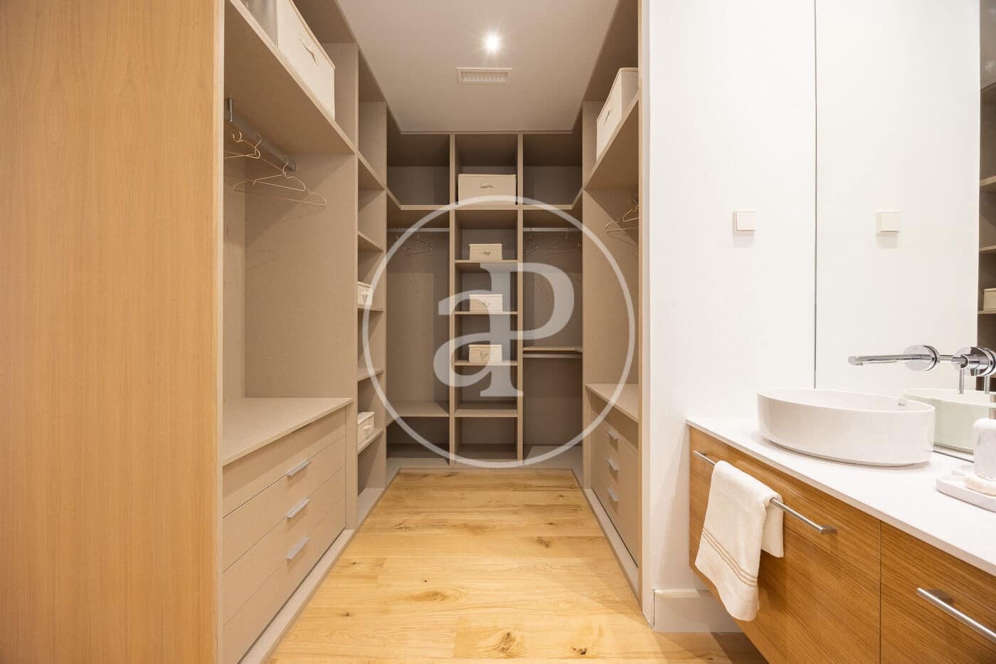 3 bedroom Apartment for sale in Madrid city - € 1,990,000 (Ref: 9482044)