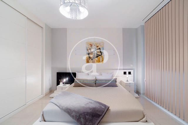 2 makuuhuone Kattohuoneisto myytävänä paikassa San Sebastián de los Reyes - 740 000 € (Ref: 9482045)