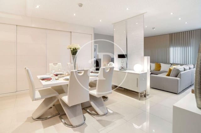 2 makuuhuone Kattohuoneisto myytävänä paikassa San Sebastián de los Reyes - 740 000 € (Ref: 9482045)