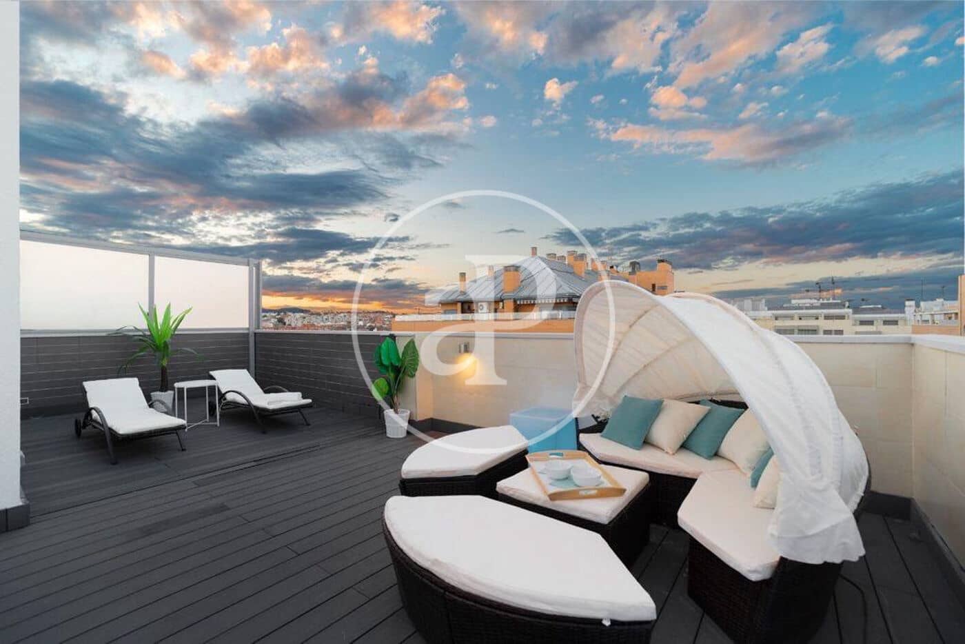 2 bedroom Penthouse for sale in San Sebastian de los Reyes - € 740,000 (Ref: 9482045)