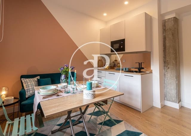 1 soveværelse Lejlighed til leje i Argüelles, Madrid by - € 1.290 (Ref: 9485294)