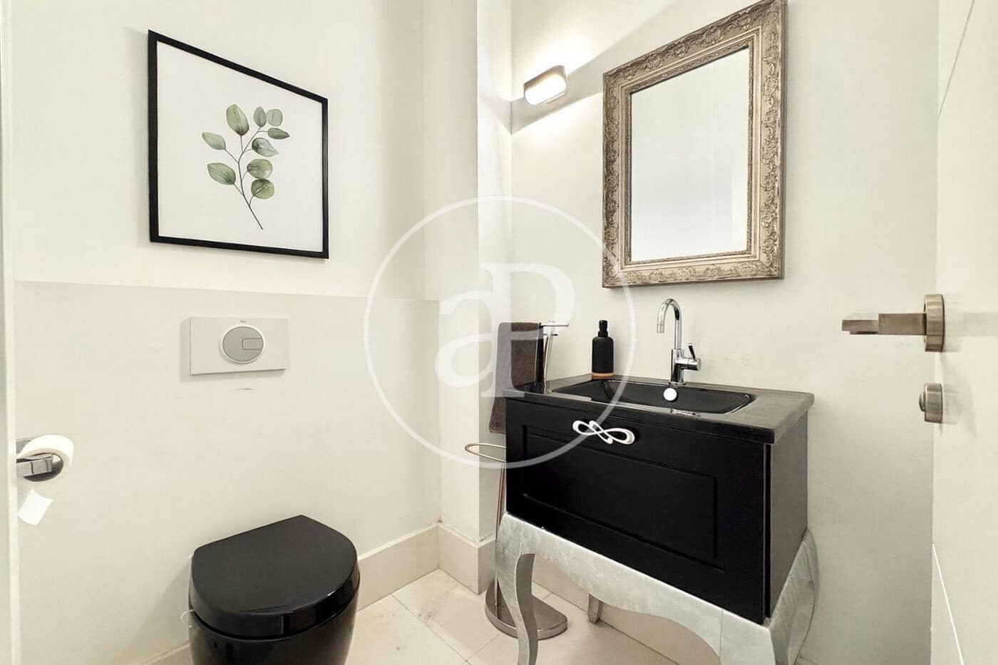 8 bedroom Villa for sale in La Moraleja with pool - € 5,450,000 (Ref: 9485295)