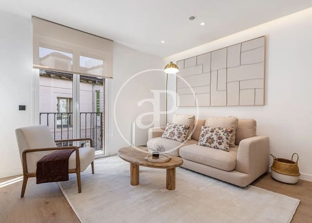 Apartamento de 3 habitaciones en Embajadores, Madrid ciudad en venta - 695.000 € (Ref: 9485298)