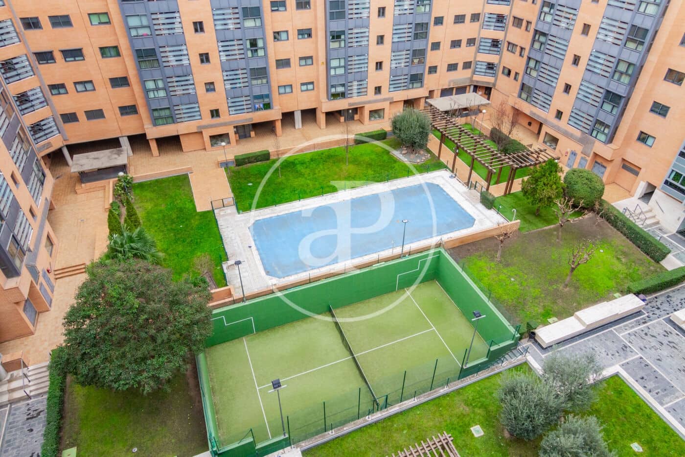 Ático de 3 habitaciones en Madrid ciudad en venta con piscina - 1.395.000 € (Ref: 9488351)