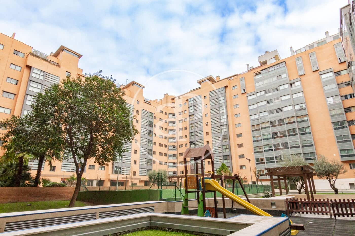 Ático de 3 habitaciones en Madrid ciudad en venta con piscina - 1.395.000 € (Ref: 9488351)