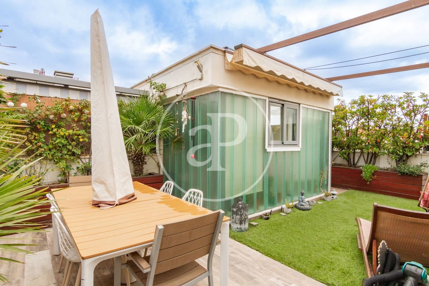 Ático de 3 habitaciones en Madrid ciudad en venta con piscina - 1.395.000 € (Ref: 9488351)